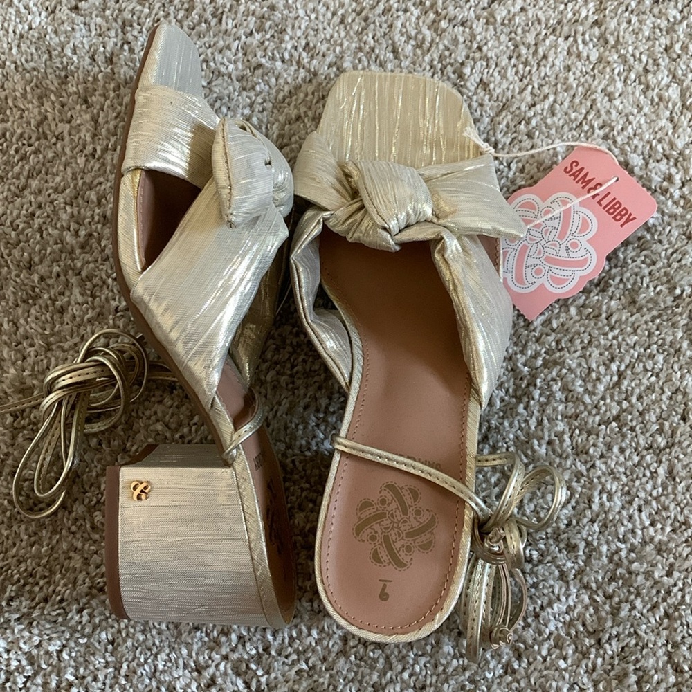 Gold Klara Ankle Wrap Sandal Block Heel ⭐️✨